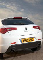 Alfa Romeo Giulietta Cloverleaf 2010 года (UK)